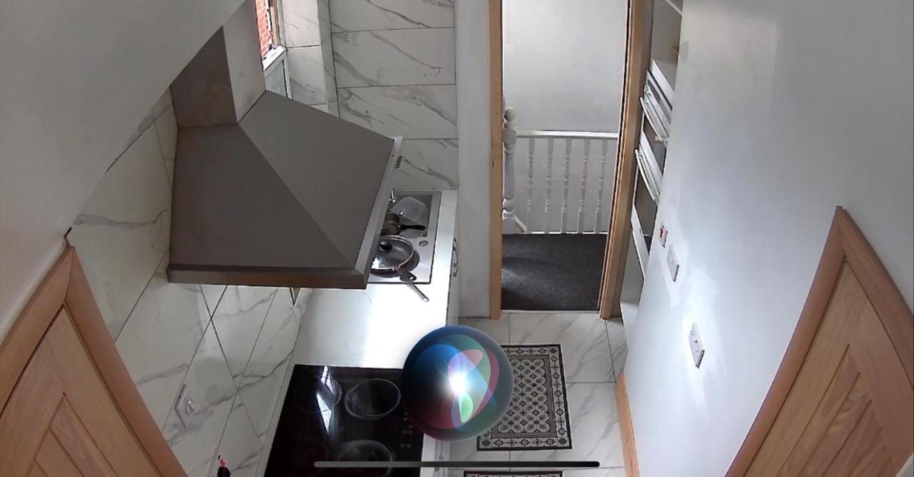 New Flat, Own Bathroom, Sitting Room & Large Bedroom - Walsall Bescot Dış mekan fotoğraf