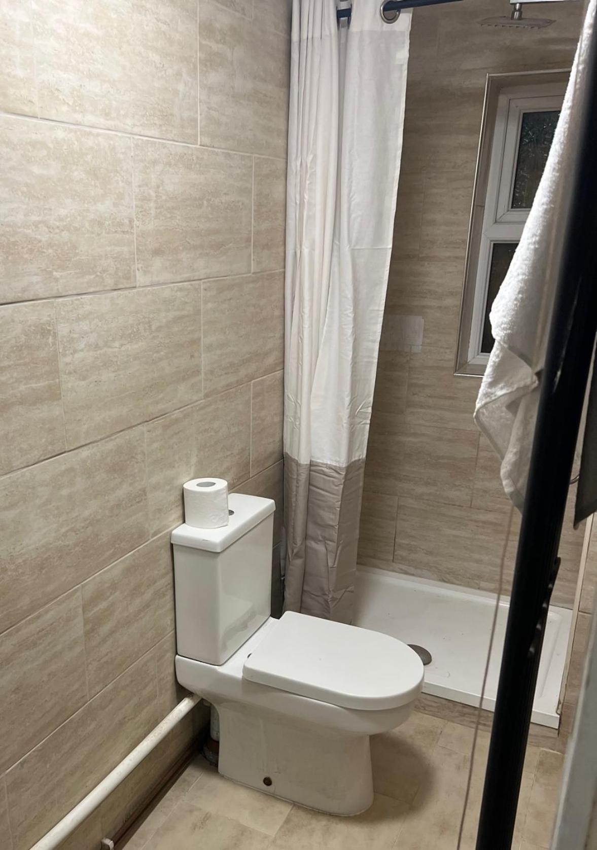New Flat, Own Bathroom, Sitting Room & Large Bedroom - Walsall Bescot Dış mekan fotoğraf